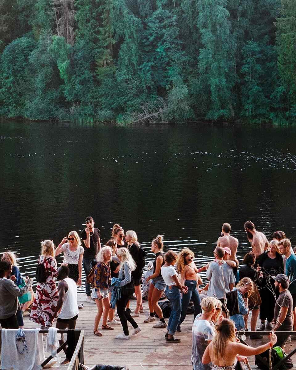 https://work.studiographite.graphics/wp-content/uploads/2018/05/event_01-960x1200.jpg